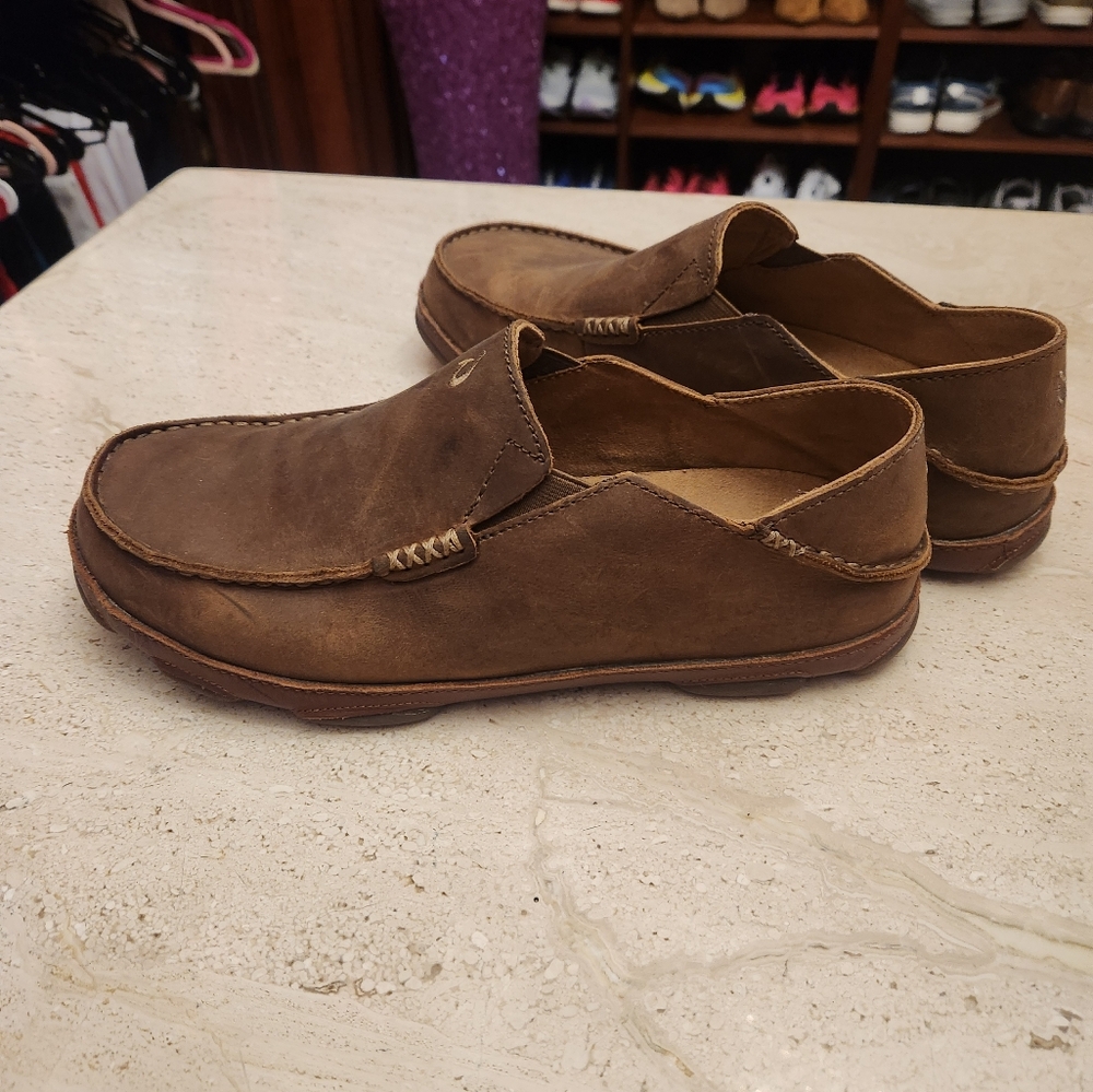Mens Olukai shoes size 10m
